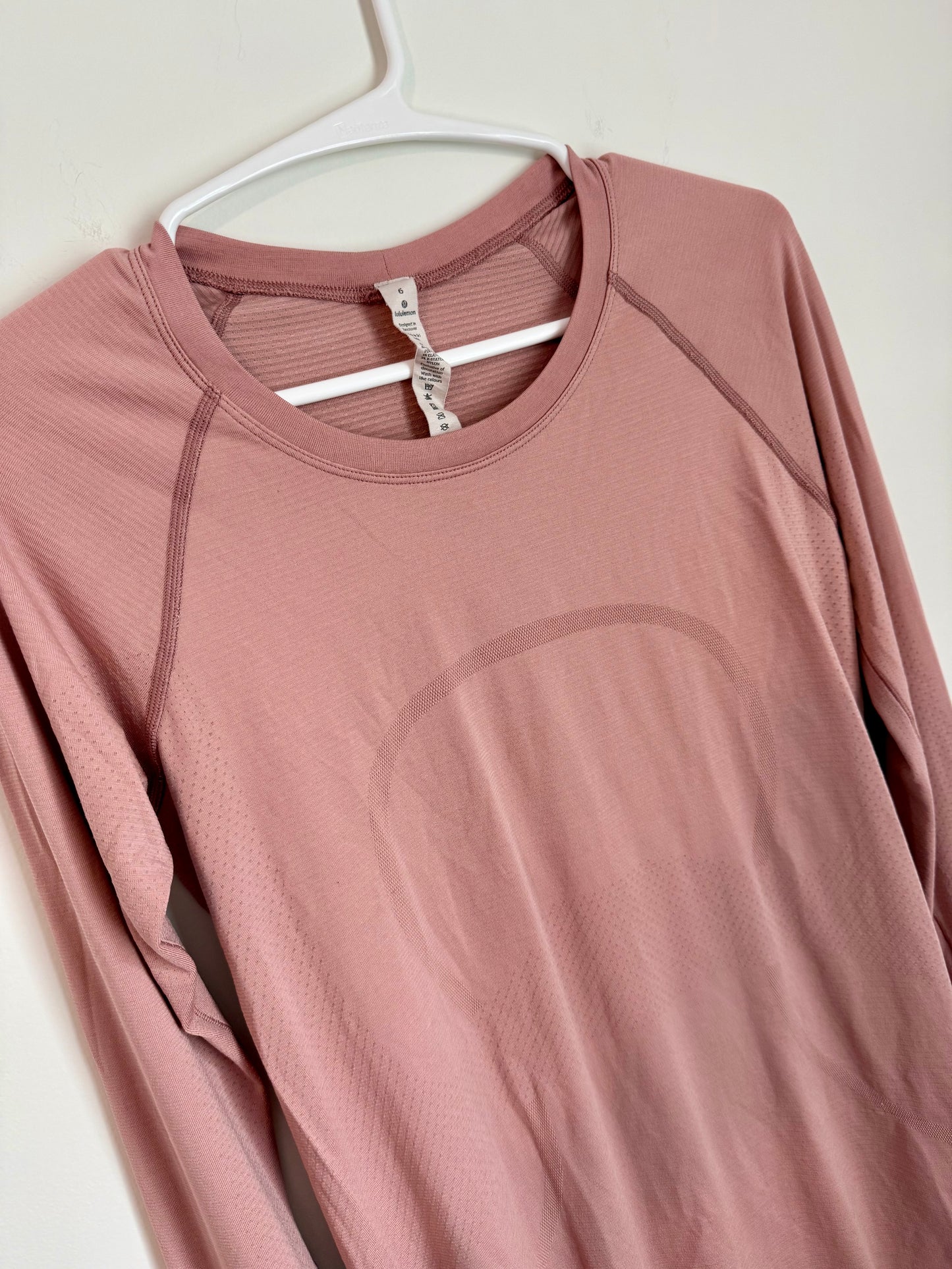 Lululemon Swiftly Tech Long Sleeve