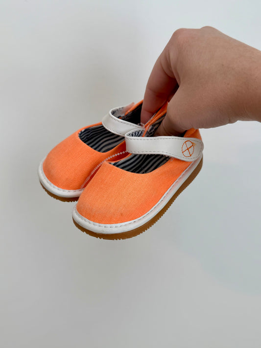 Neon Orange Squeak