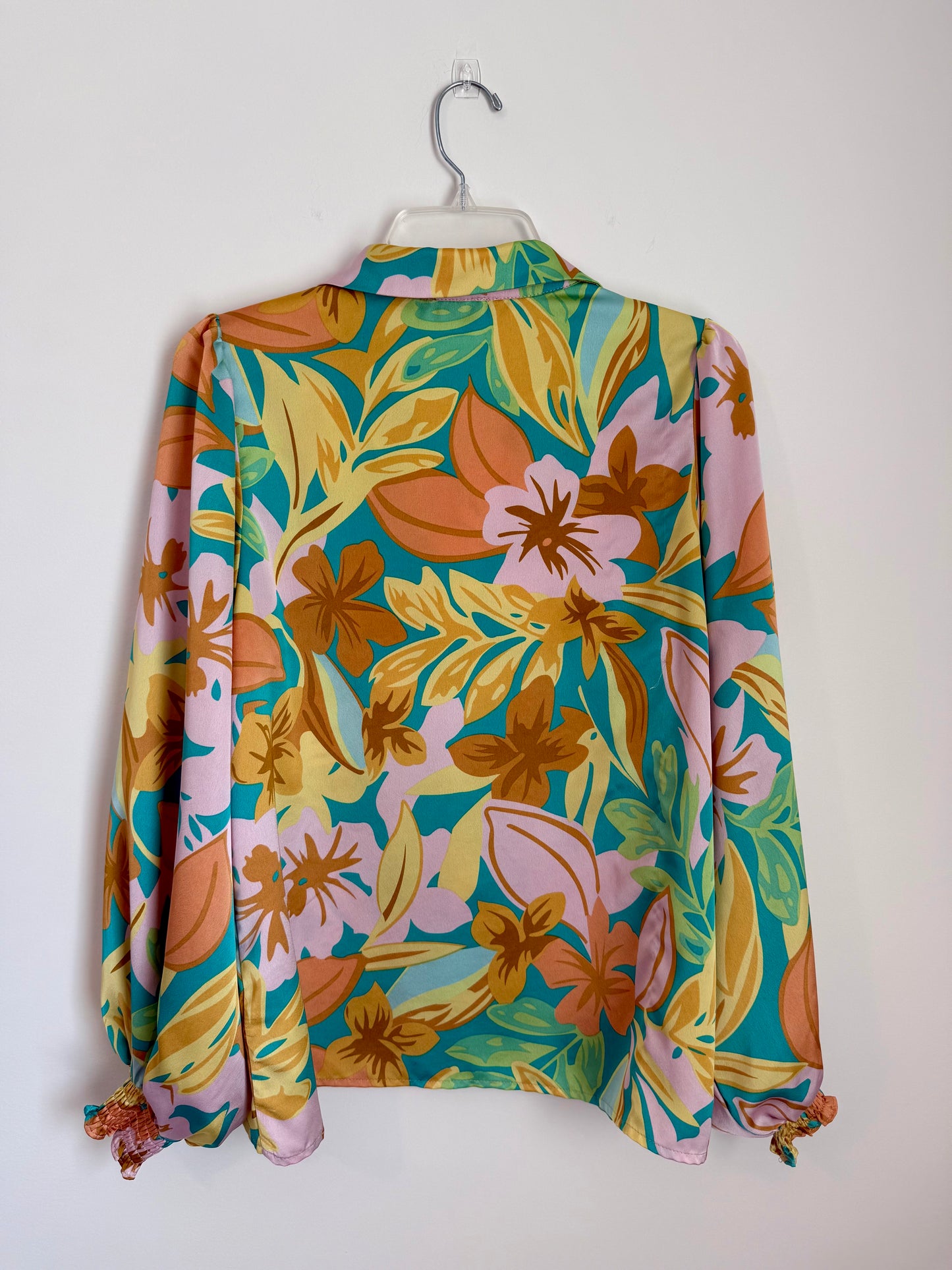 Pink Lily Floral Bell Sleeve Blouse